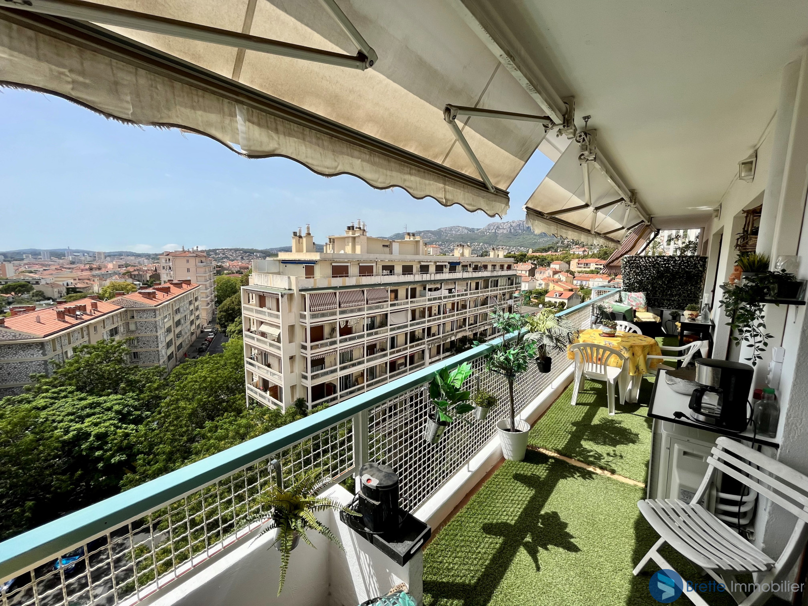 Vente TOULON CLARET APPARTEMENT T4 AVEC TERRASSE ET VUE MER